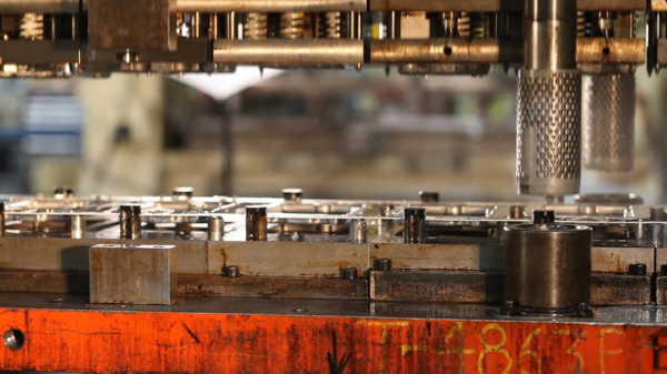 progressive-die-stamping-consistency